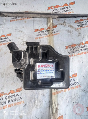 Skoda Fabia Ön Cam Su Bidonu 2010-2014