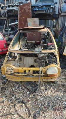 RENAULT TWİNGO HATASIZ SOL ÖN FAR OTO MEHMET GÜVENCESİYLE