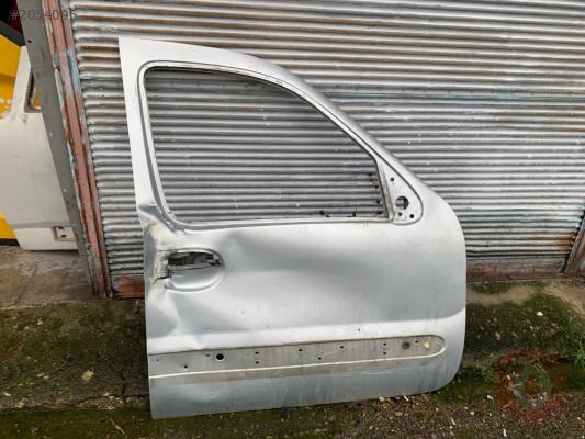 RENAULT KANGOO ÇIKMA ORJİNAL SAĞ ÖN KAPI