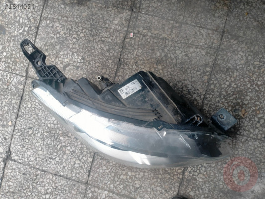 PEUGEOT 301 SAĞ ÖN FAR