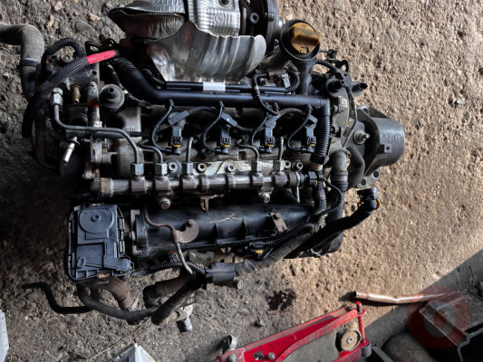 Fiat 1.3 multijet euro 5 motor kompla hatasız 98.700 km de