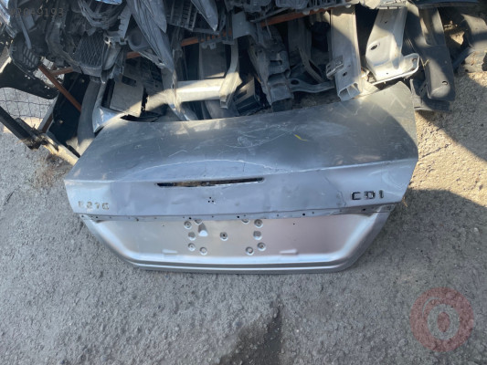 Mercedes E270 Arka Bagaj