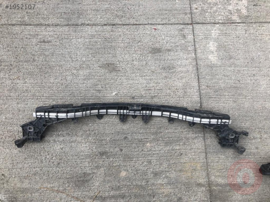 MERCEDES C W205 2005-2013 ÖN PANEL DESTEK BRAKETİ A205620410