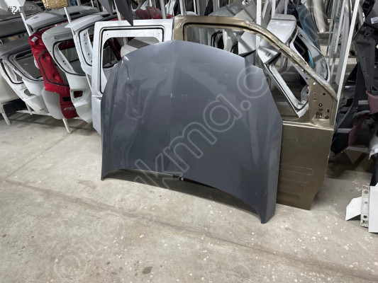İnsignia motor kaputu