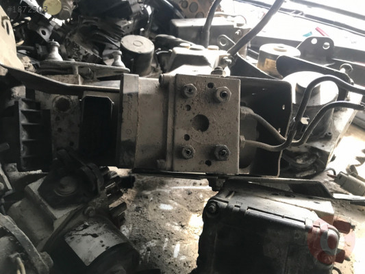 98 otomatik  mondeo ABS beyni