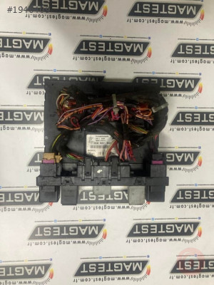 VW Passat B6 Jetta Body Konfor Beyni 3C8937049D - 28022871
