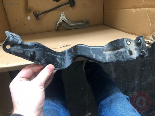 MERCEDES W204  FAR ÇIKARMA BRAKETİ PP204620594