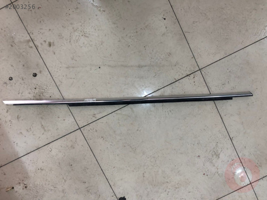 MERCEDES C W204 SAĞ ÖN KAPI NİKELAJI A2047251665