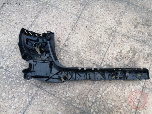 BMW X3 F25 ARKA TAMPON BRAKETİ SAĞ 51127338758