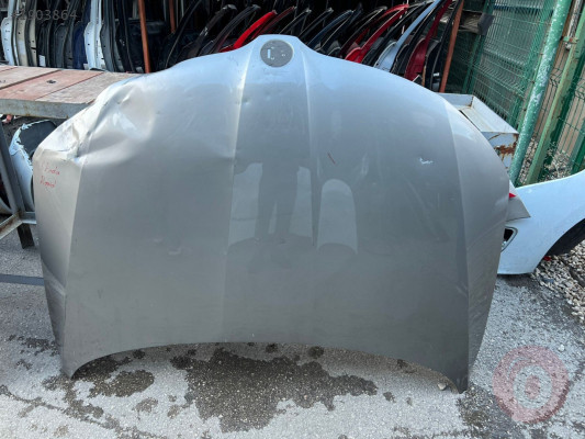 Skoda Rapid çıkma motor kaput