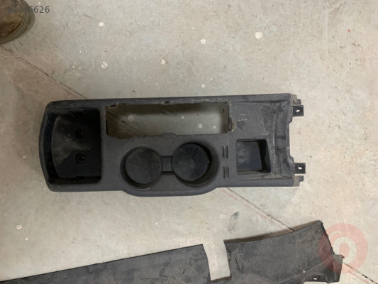 FORD TRANSİT CONNECT ÇIKMA ORJİNAL ORTA KONSOL 9T16-V04582