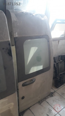 CONNECT CAMLI BAGAJ KAPAĞI SAĞ 2 ADET SOL 1 ADET