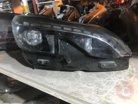 PEUGEOT 3008 SAĞ FAR 9826572680