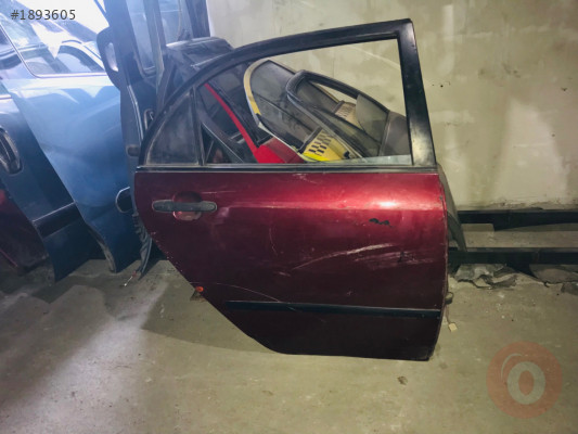 Corolla Sağ Arka Kapı Orijinal Çıkma (2002-2007)