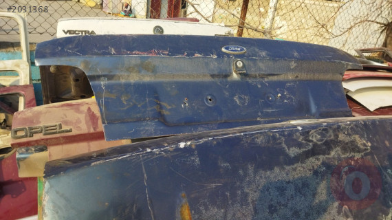 Ford escort çıkma bagaj kapağı
