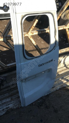 DACİA DOKKER SAĞ BAGAJ KAPAĞI