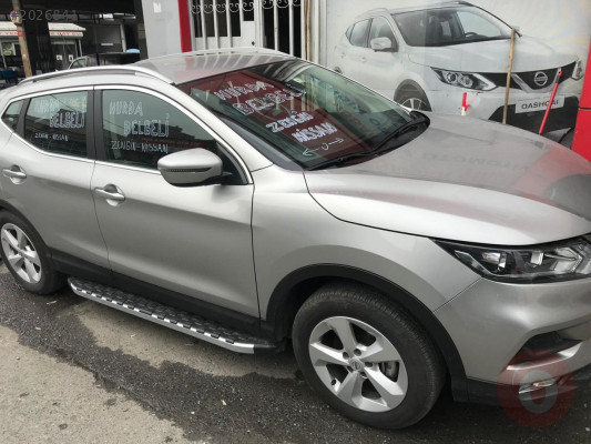 Nissan Qashqai J11-2014-2021 Sağ Ön Kapı Orjinal Çıkma Parça