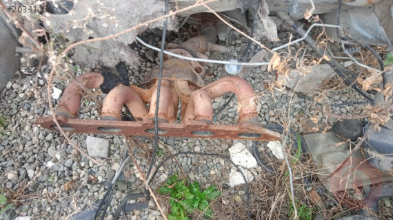 volvo 850 çıkma egzos manifoldu