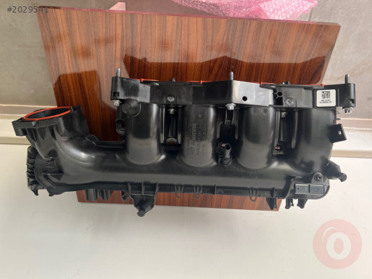 Sıfır Orijinal Mercedes W117 CLA Emme Manifoldu A2700900737