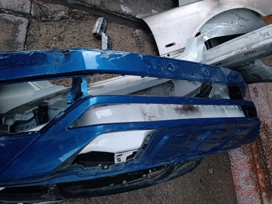 VOLKSWAGEN AMAROK YENİ KASA ÖN TAMPON ÇIKMA