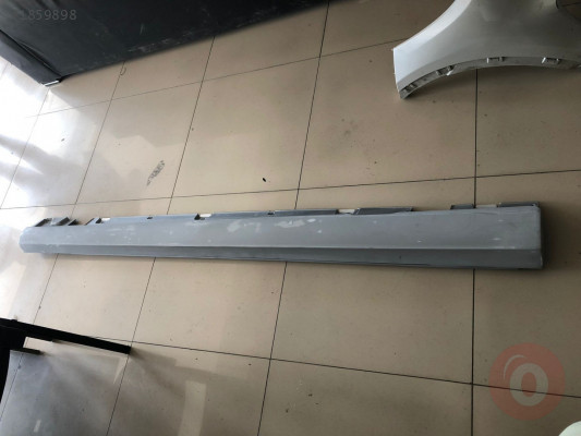 MERCEDES W213 AMG SAĞ MARŞPİYEL A2136900202
