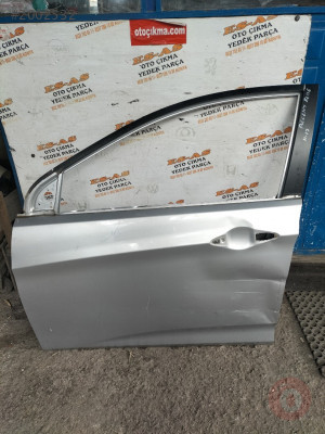 Hyundai Accent blue çıkma Sol Ön Kapı