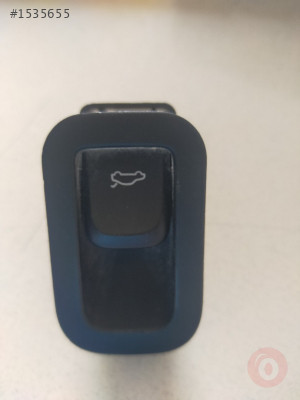 AUDİ A6-A7-A8-Q3 BAGAJ AÇMA TUŞU 4H0959831A