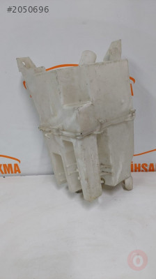 Nissan X-Trail su fıskiye silecek deposu orijinal