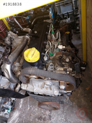Renault trafic 1.9 çıkma silindir kapağı