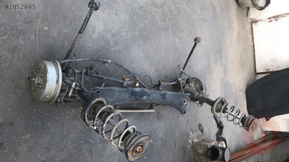 Toyota carina arka dingil
