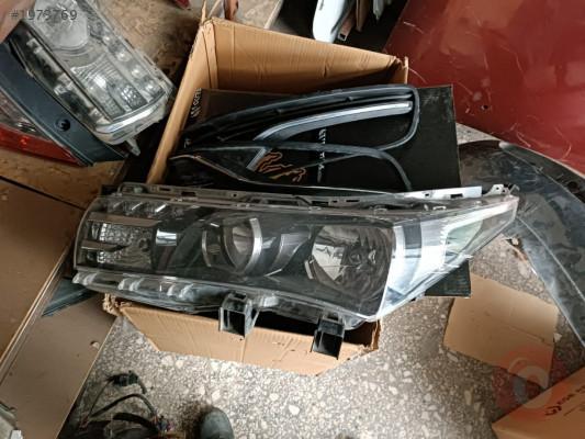 TOYOTA COROLLA LEDLİ SOL ÖN FAR ÇIKMA