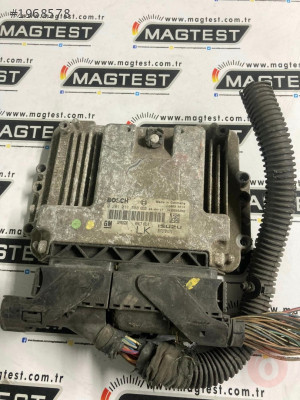Opel Astra 1.7 Motor Beyni 0281011380 12992628