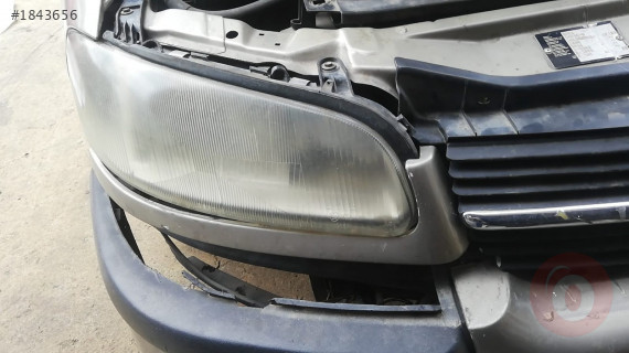 OPEL OMEGA B SAĞ FAR KASI