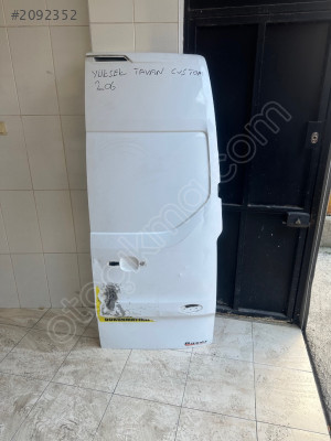 Ford custom sağ arka yüksek tavan bagaj kapağı