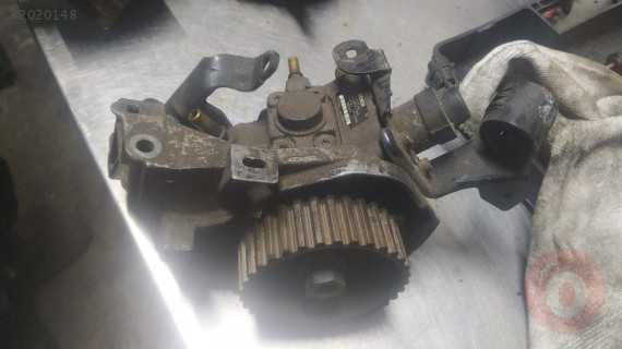 peugeot ford volvo çıkma mazot pompası