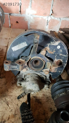 fiat uno sağ ön taşıyıcı çıkma