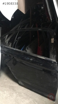 VW PASSAT 2017 SAĞ ARKA KAPI OTO MEHMET GÜVENCESİYLE