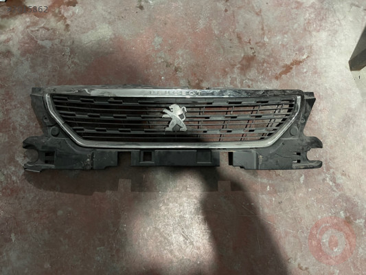PEUGEOT 301 MAKYAJLI ÖN PANJUR ORİJİNAL ÇIKMA PEJO