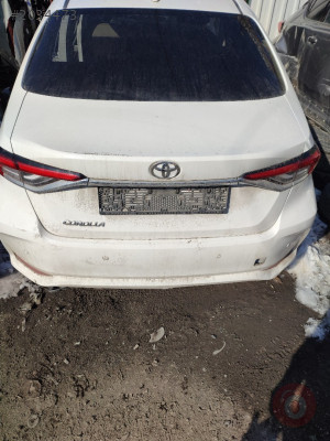 Toyota Corolla 2019 2023 arka bagaj kapağı