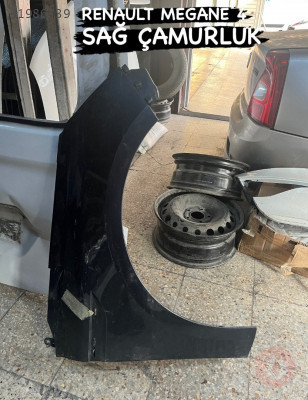 RENAULT MEGANE 4 SAĞ ÖN ÇAMURLUK