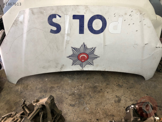 Çıkma orjinal Courier ön kaput