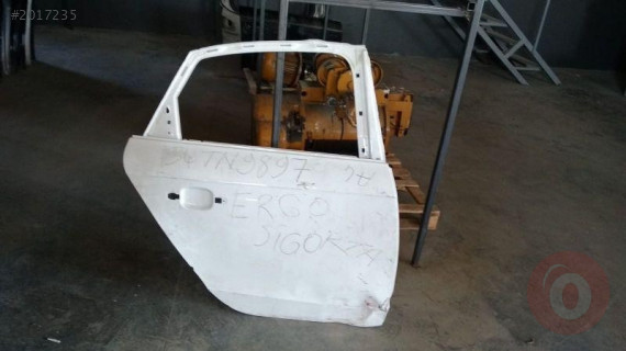 AUDI A4 2008 2015 SAĞ ARKA KAPI 8K0833052