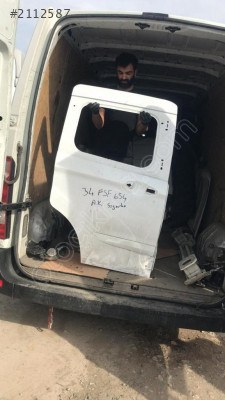 FORD COURİER SAĞ SÜRGÜLÜ KAPI ORJ ÇIKMA