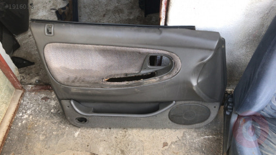 Mazda 626 sol ön kapı döşemesi