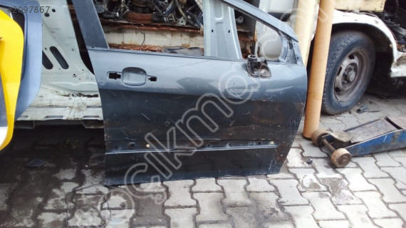 PEUGEOT 3008 ORJINAL ÇIKMA SAĞ ÖN KAPI