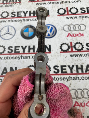 toyota corolla yaris 1.33 motor eksantrik tutucu kepi