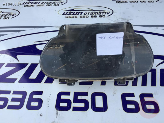 1998 FORD ESCORT GÖĞÜS SAATİ ÇIKMA PARÇA