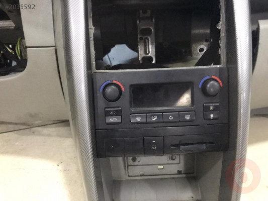 PEUGEOT 207 ÇİKMA KİLİMATRONİK DİJİTAL