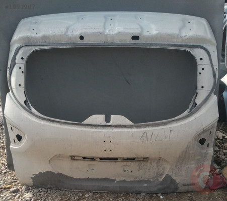 Renault captur çıkma bagaj kapağı az hasarlı