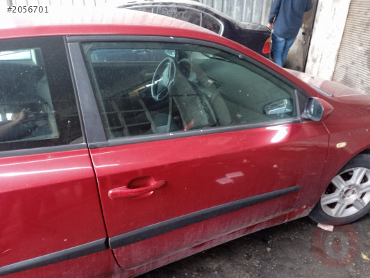 Fiat stilo sağ ön kapi